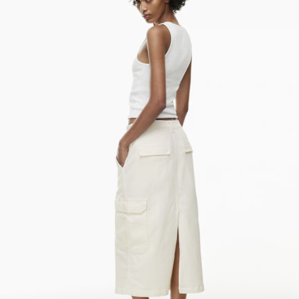Aritzia TNA Cream Cargo Skirt | Y2K Utility Style | Size 8
